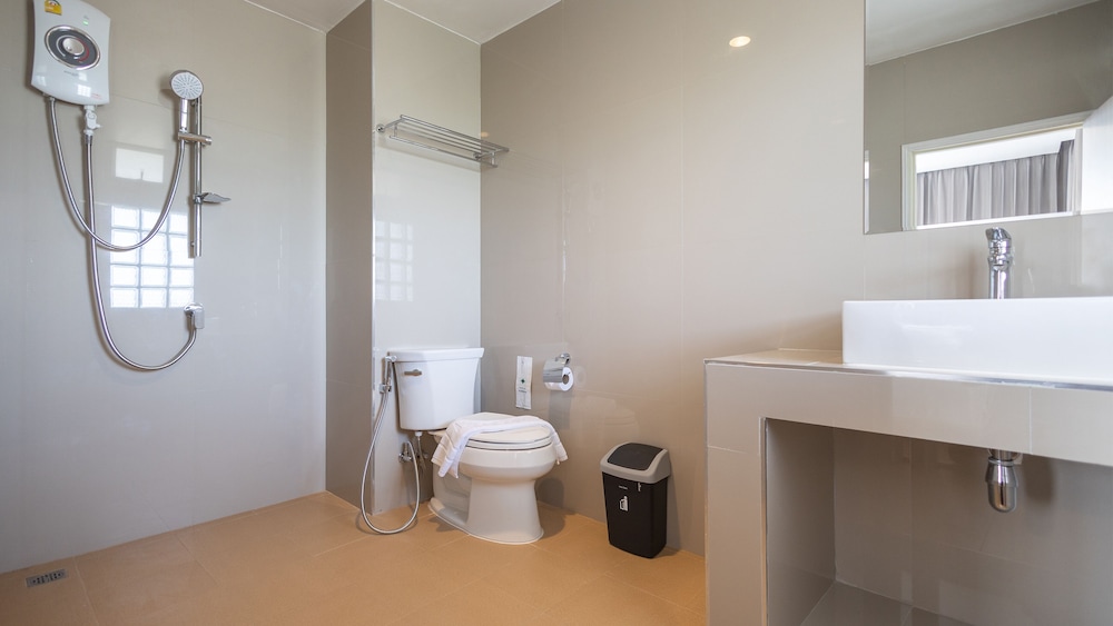 Suite Triple Room photo 2