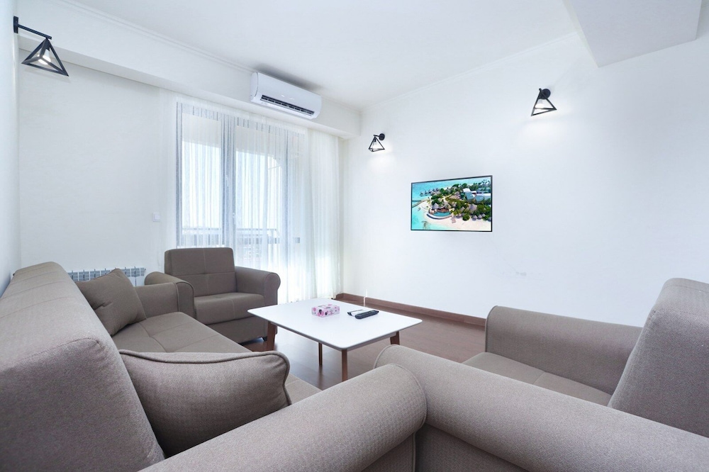 Family Apartment photo 1