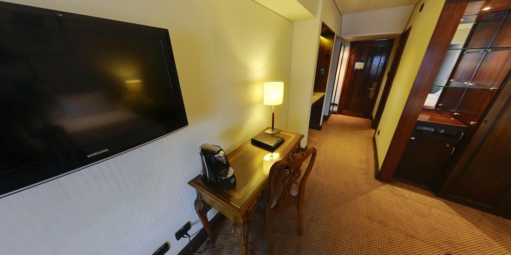 Standard Double Room, 1 King Bed - Photo 6