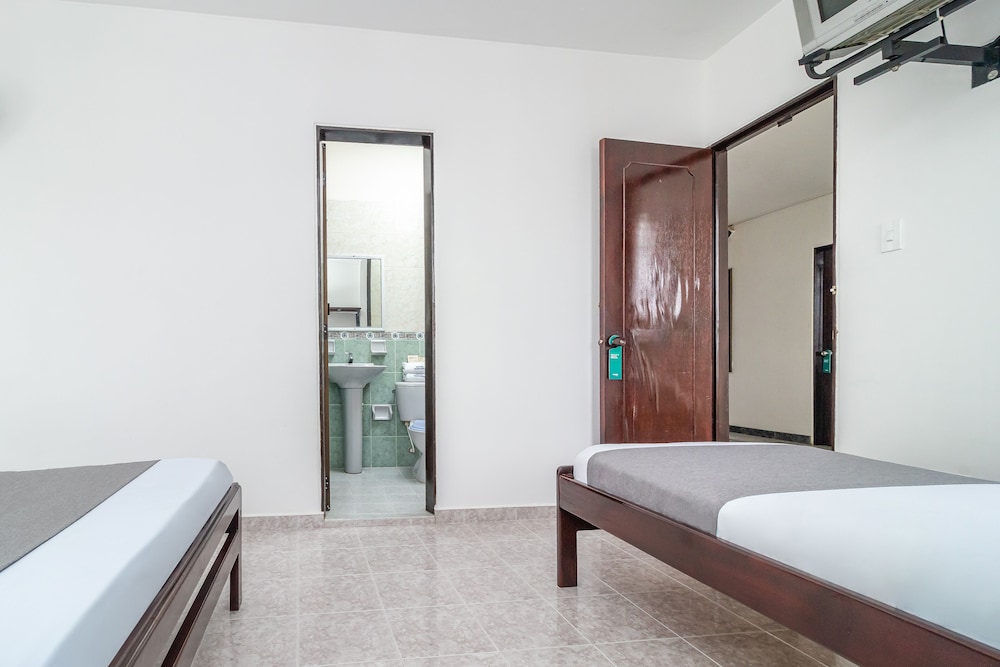 Fan Triple Room photo 3