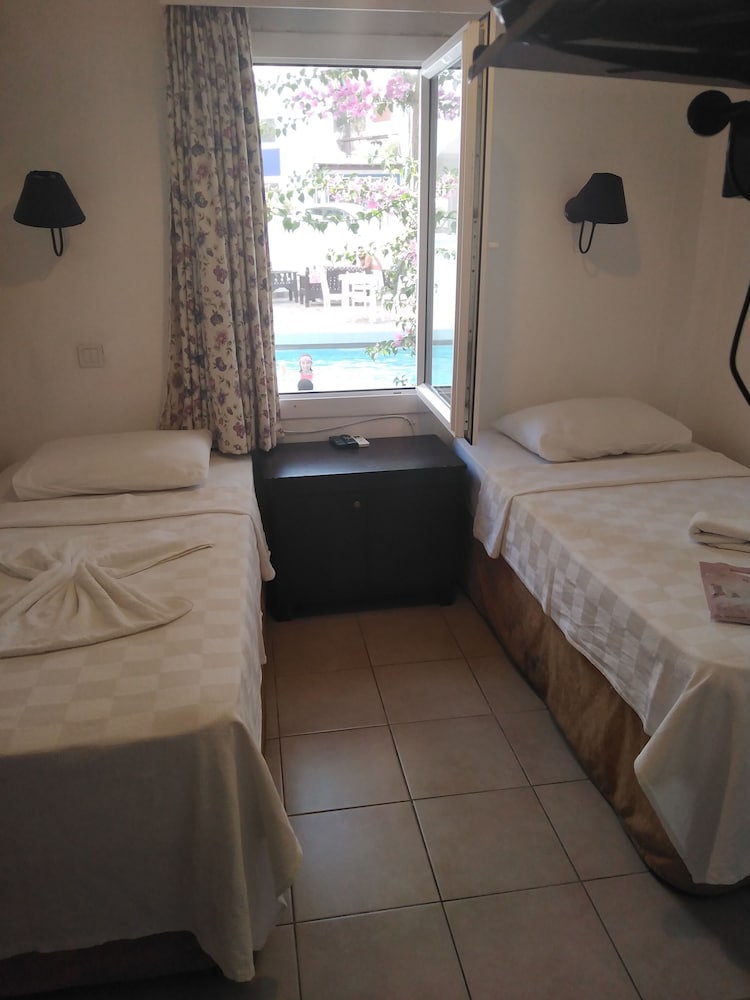 Standard Room - Photo 4