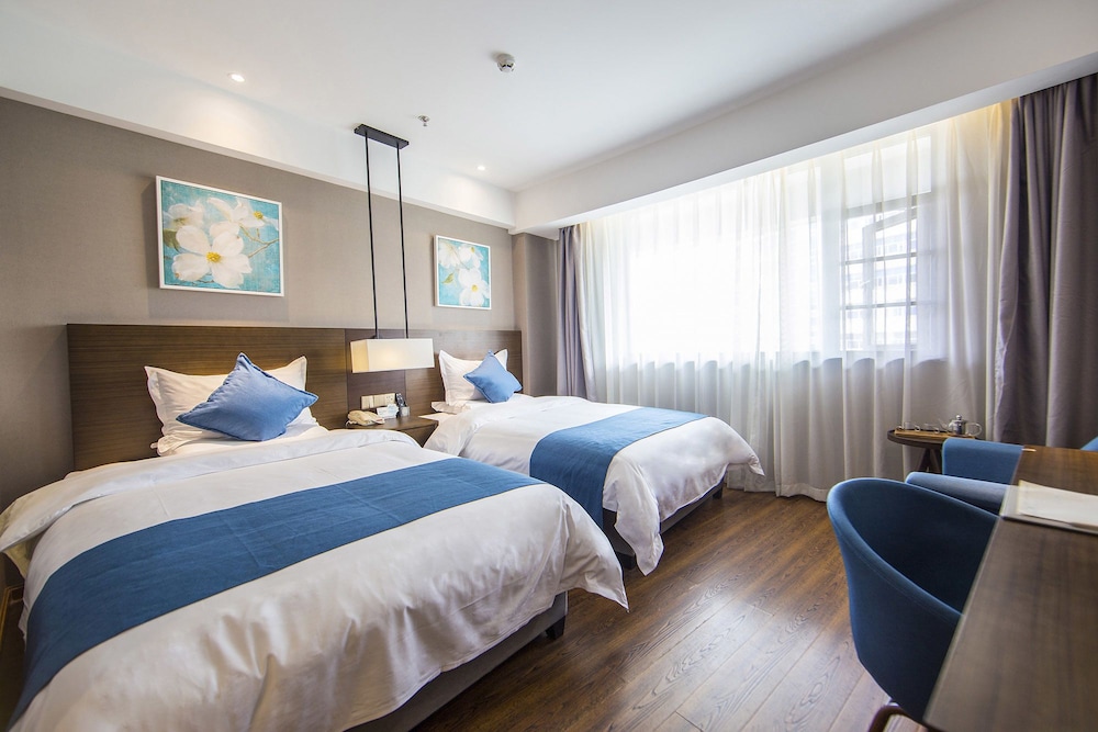 Economy Twin Room(Chinese Domestic Guests Only) photo 2
