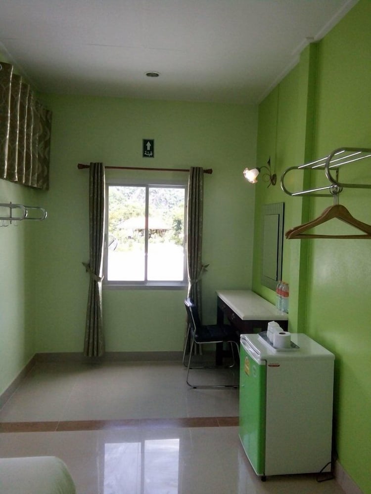 Family Quadruple Room photo 3