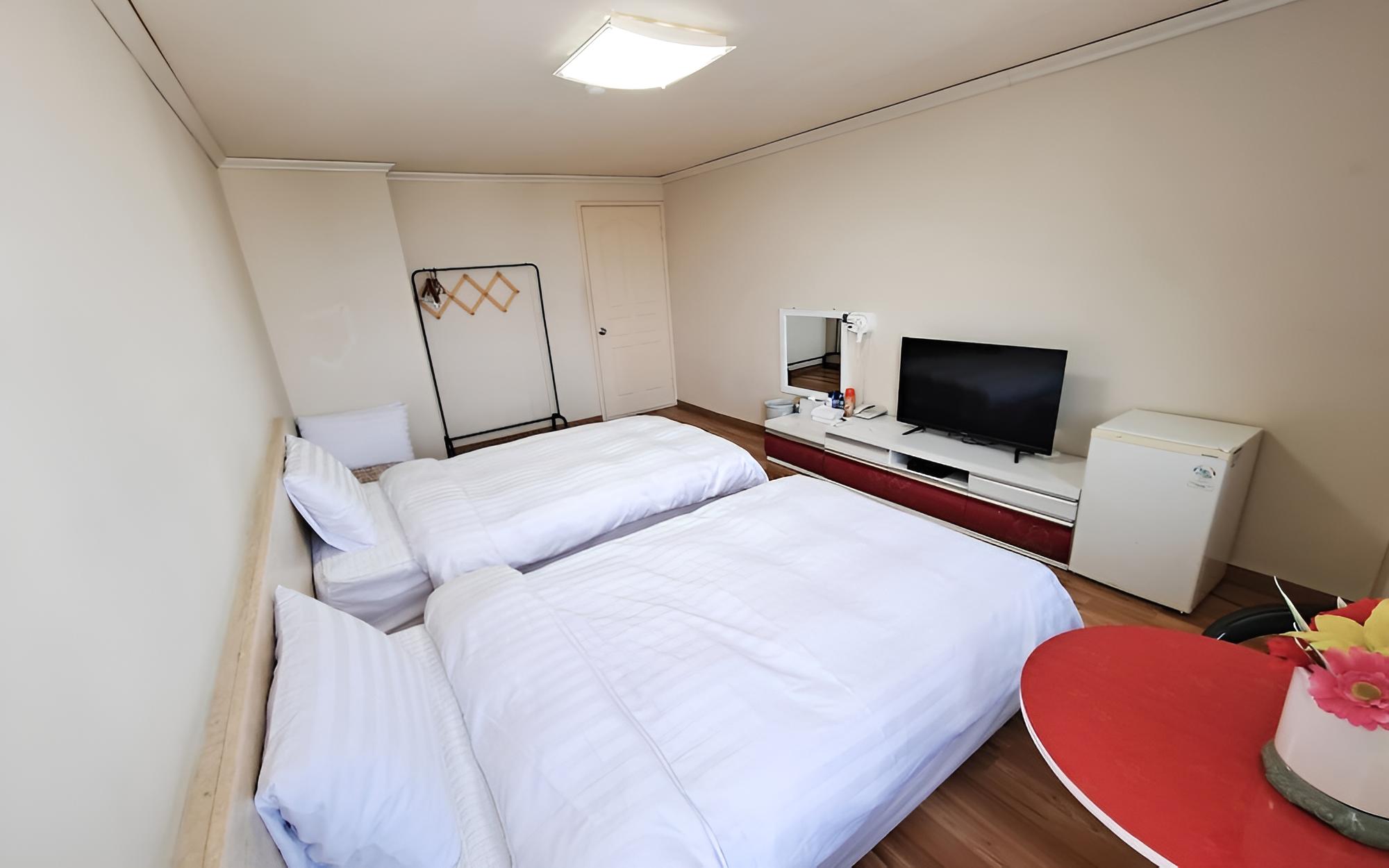 Room (Deluxe twin ocean view (single + sing) photo 1