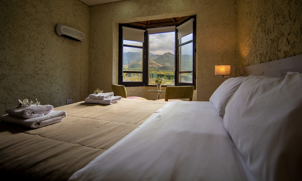 Standard Cabin, 1 Bedroom, Kitchen, Mountain View photo 3
