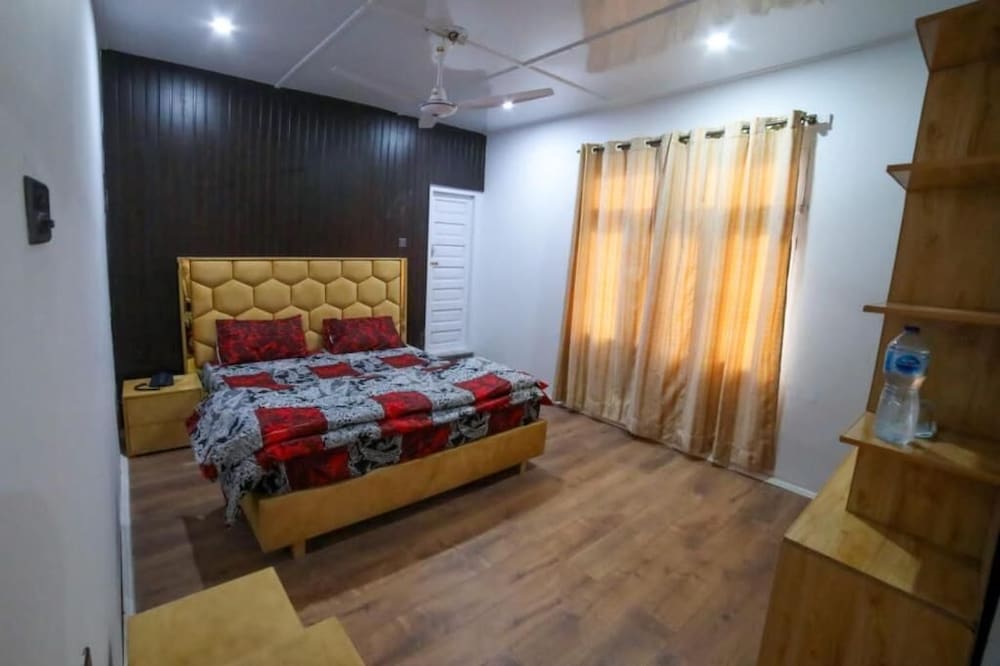 Deluxe Double Room photo 2