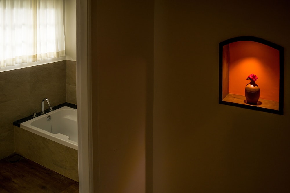 Valley Facing Suite with Bathtub - Photo 7