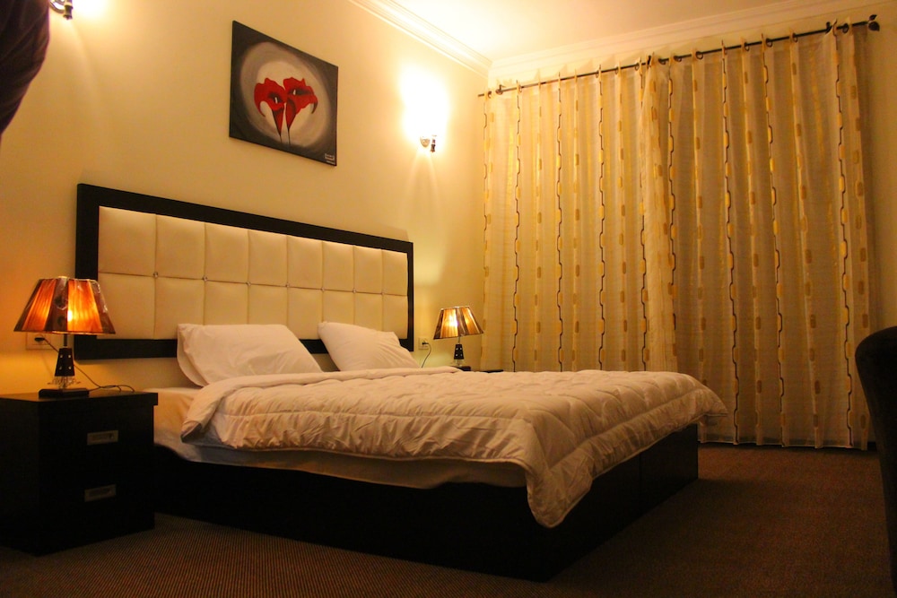 Family Suite, 2 Bedrooms, City View photo 1