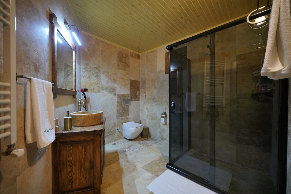 Hanzade Deluxe Stone Room - Photo 18