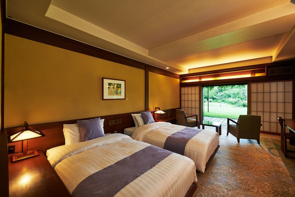 Deluxe Twin Room photo 3