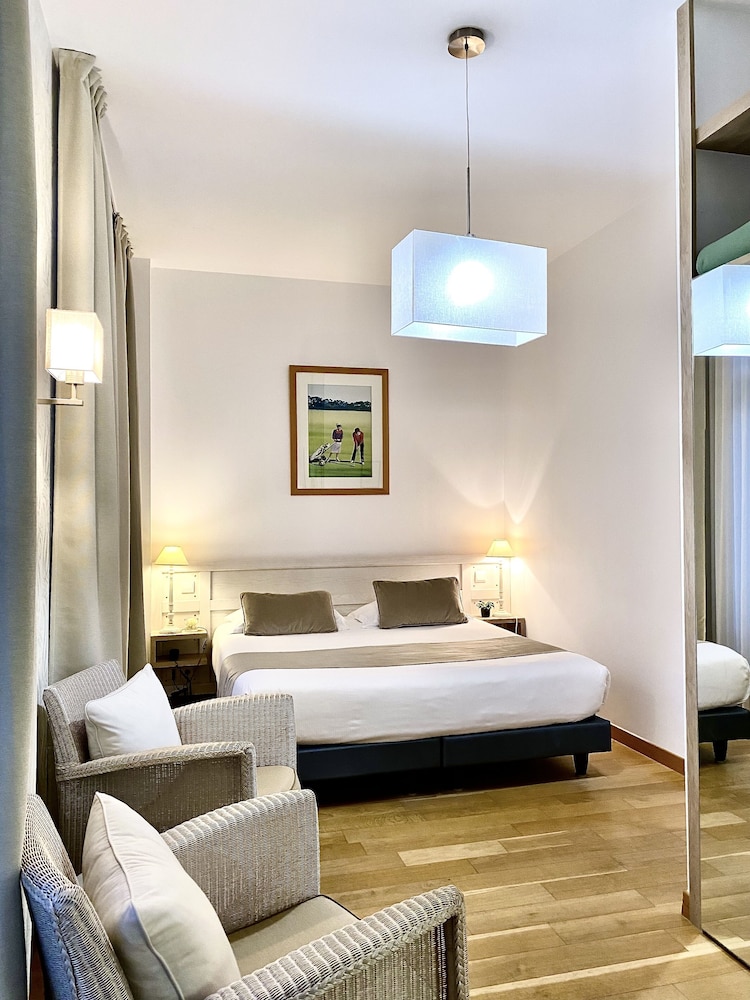 Superior Double Room - Photo 2
