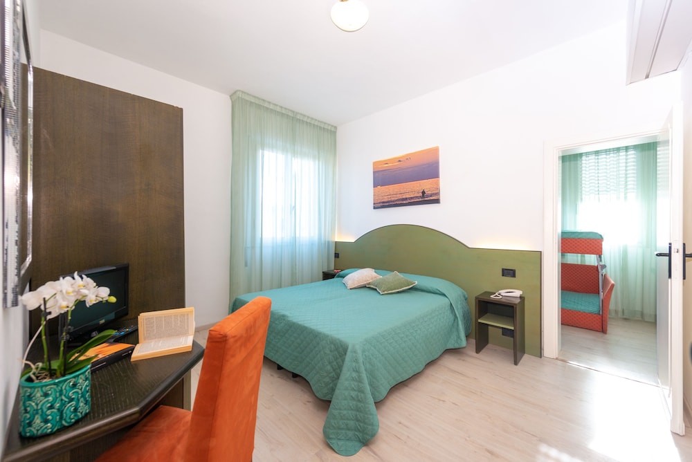 Quadruple Room photo 1