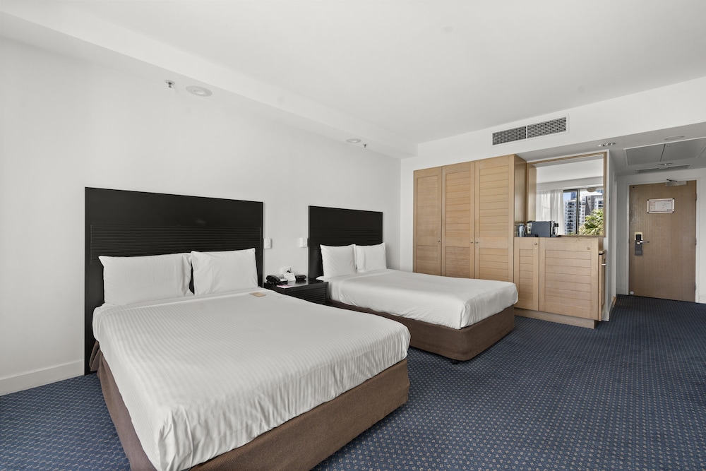 Standard Room, 2 Double Beds, Pool View - Photo 1