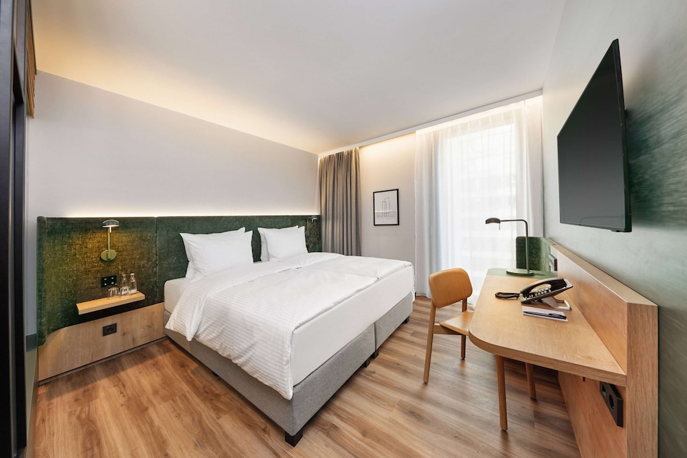 H+ Hotel Frankfurt Eschborn Room 6