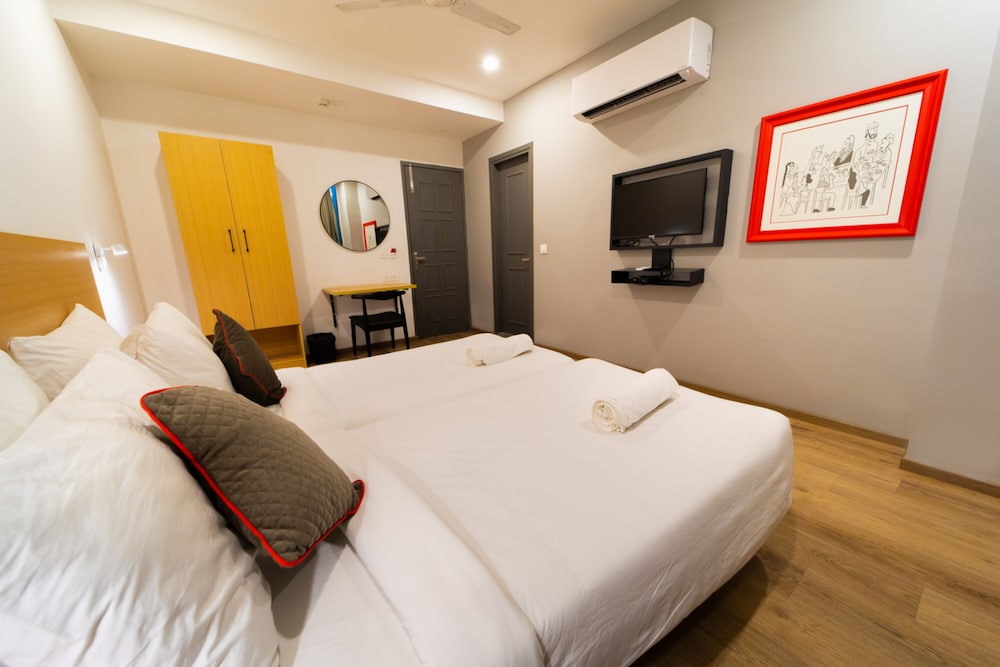 Twin Room - Photo 2
