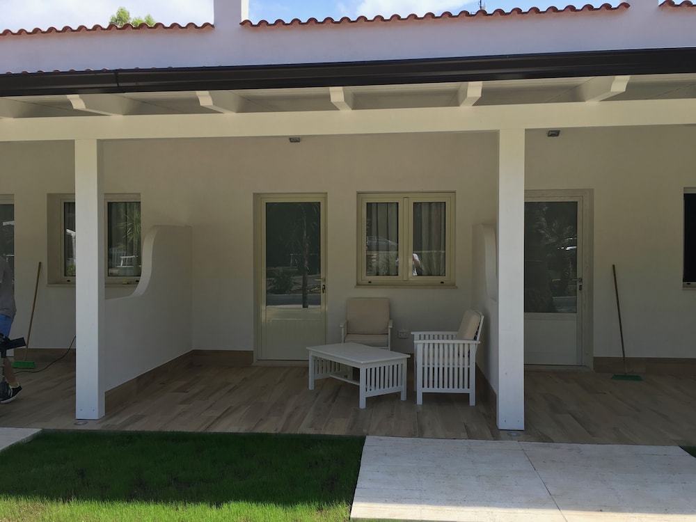 Deluxe Double Room, Patio, Garden View photo 3