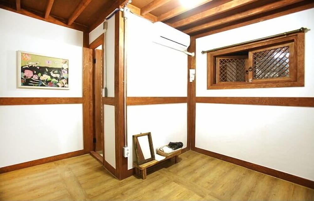 Room (Olchaengi) photo 2