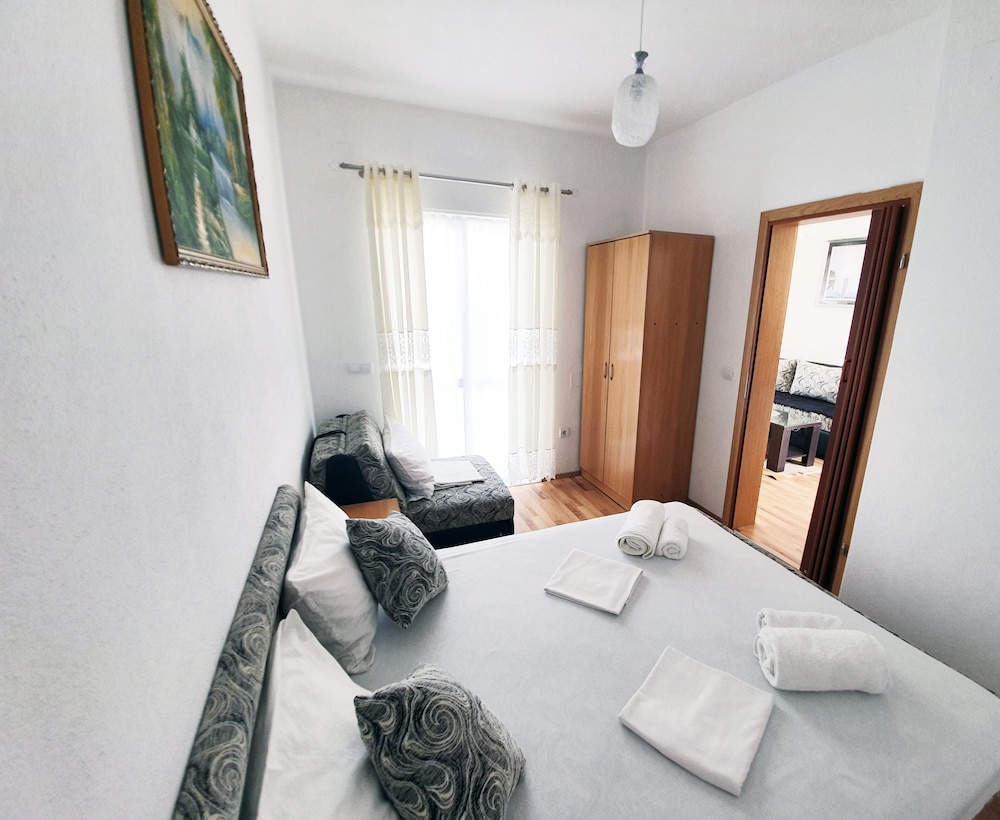 Basic Apartment, 1 Queen Bed with Sofa bed, Non Smoking, Kitchen