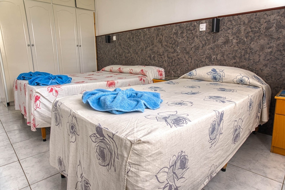 Deluxe Apartment, 2 Bedrooms, Balcony photo 2