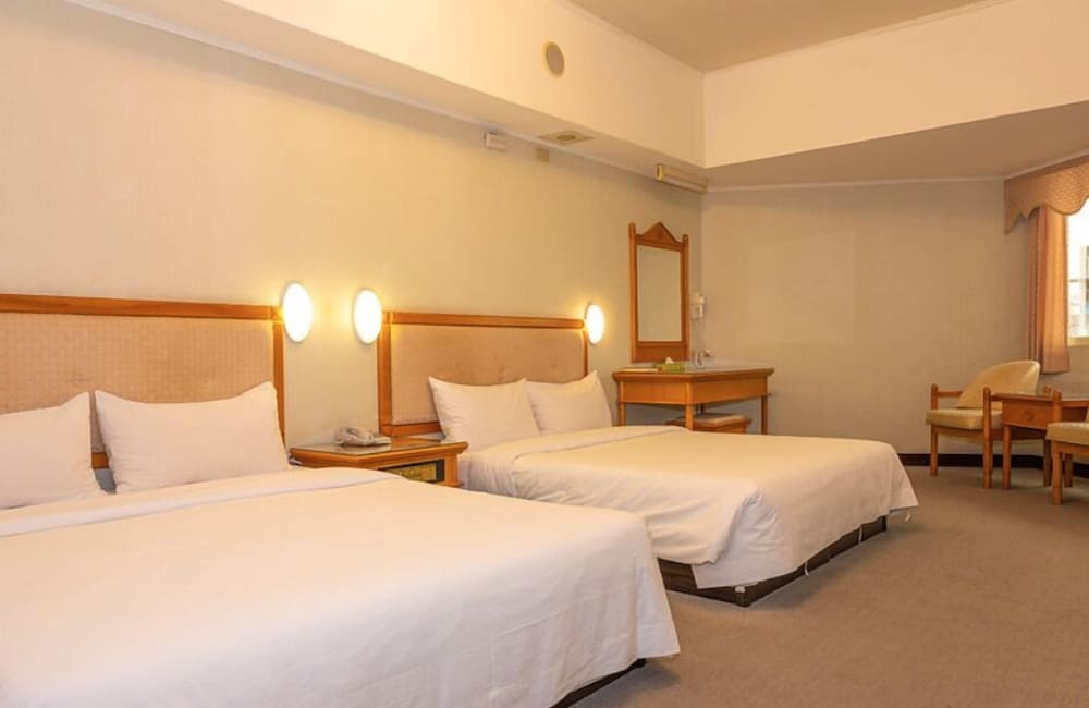 Classic Quadruple Room