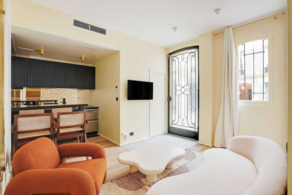 Family Apartment photo 3