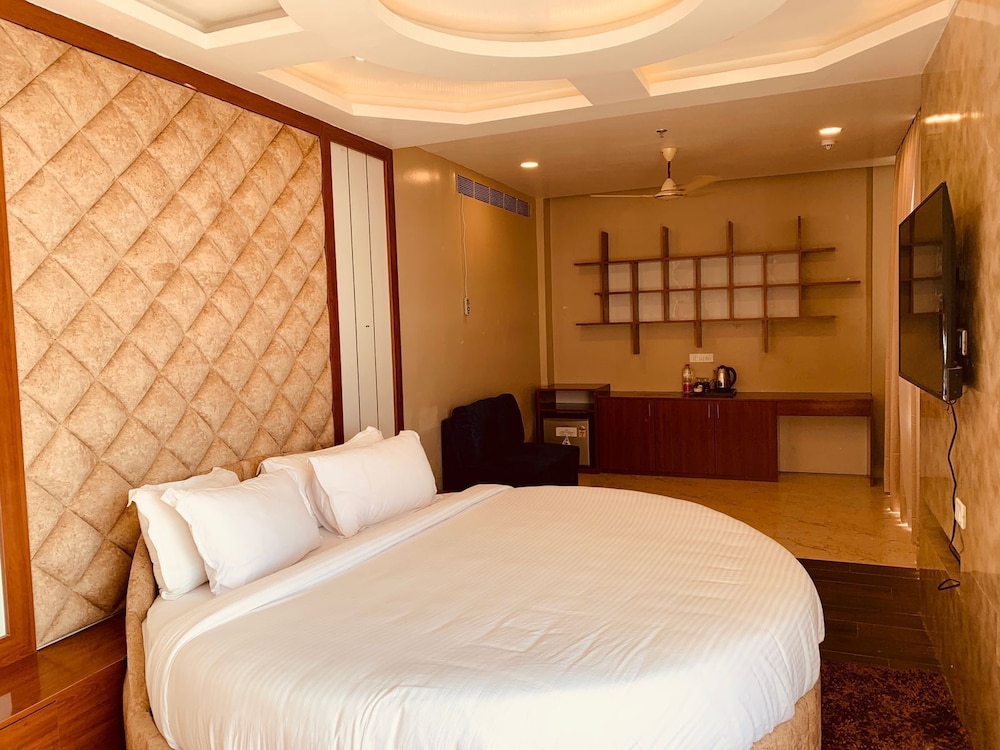 Presidential Studio Suite photo 1