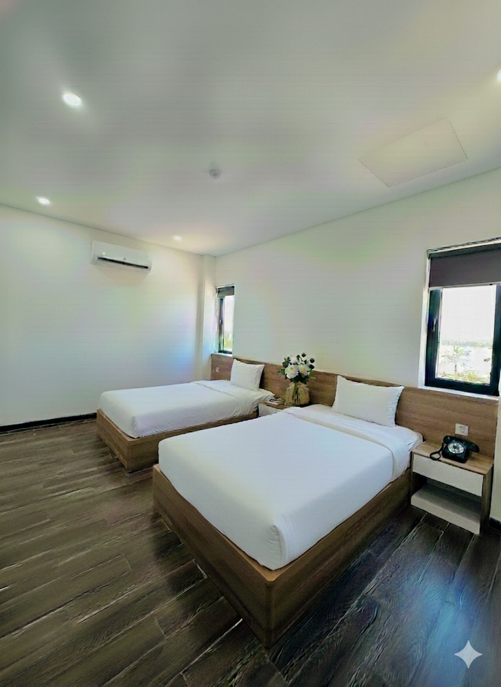 Deluxe Twin Room, River View