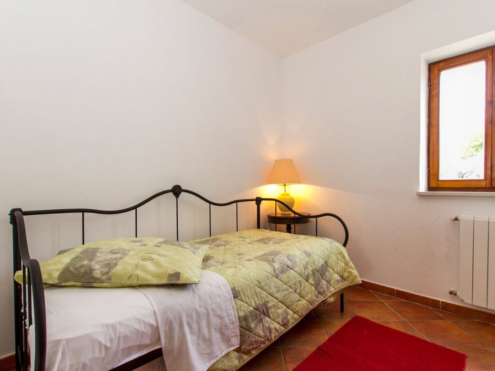 Villa photo 2