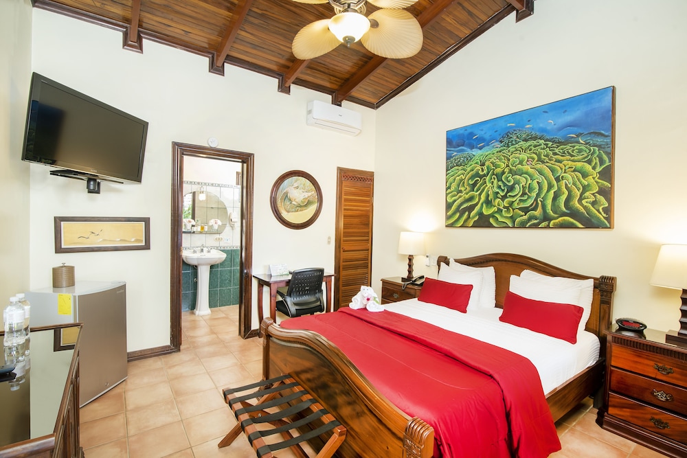 Double Room - Photo 6