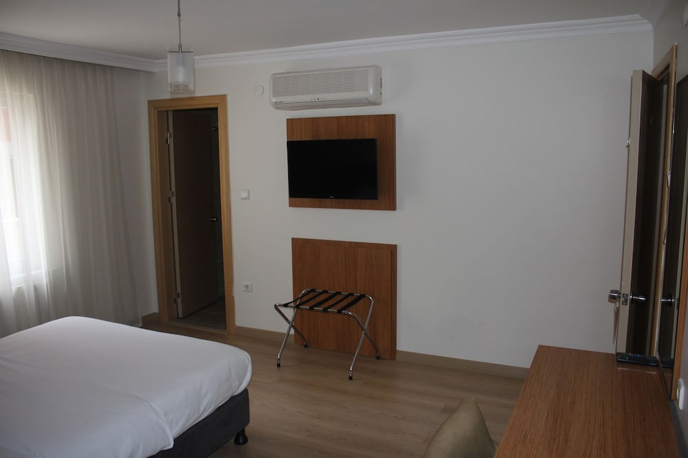 Family Triple Room, Non Smoking photo 3