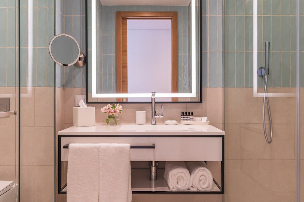 Regency Two Bedroom Suite (Non Smoking)