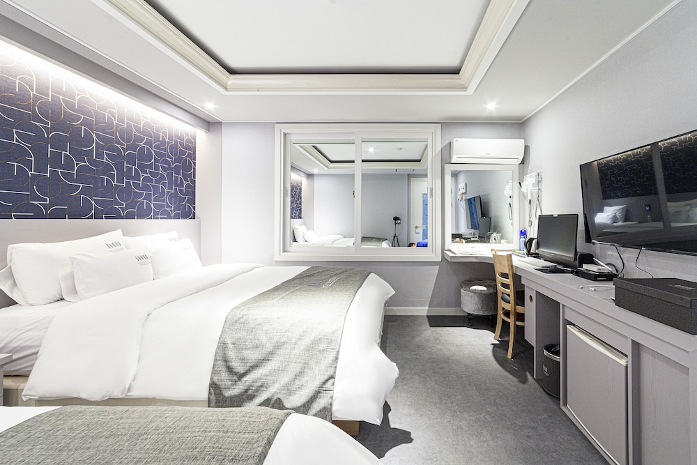 Deluxe Twin Room - Photo 5