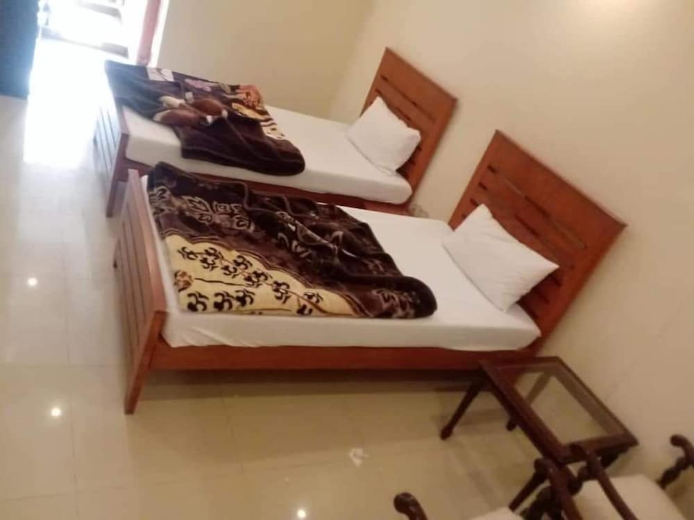Twin Room - Photo 1
