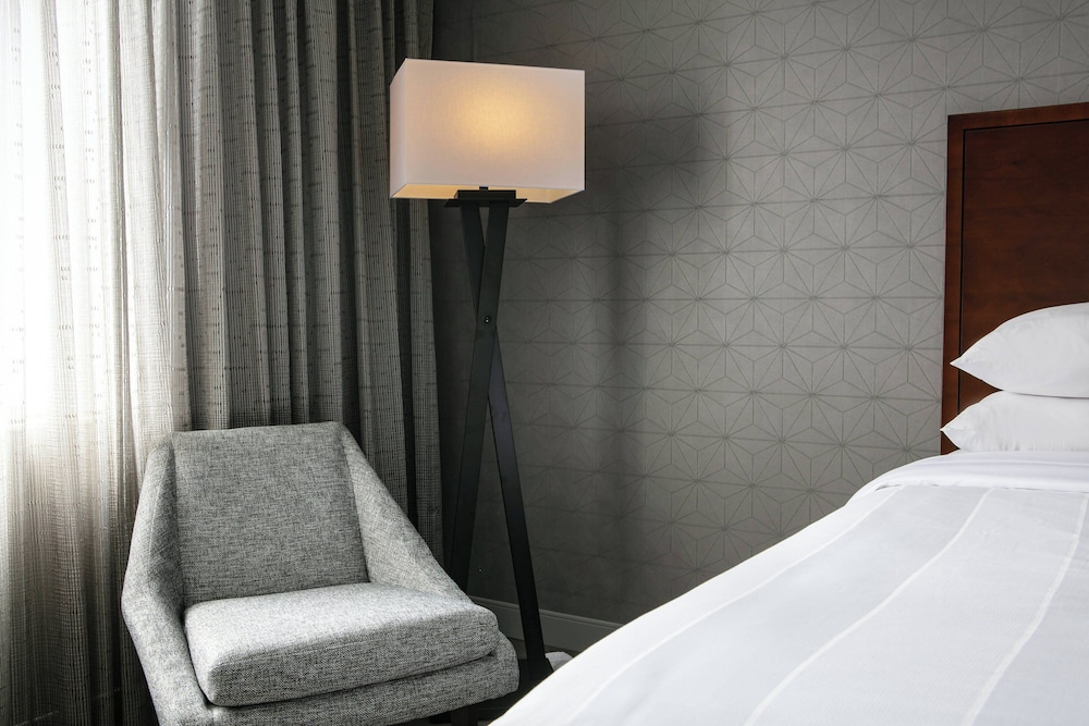 Room, 2 Queen Beds (Hearing Accessible) - Photo 2