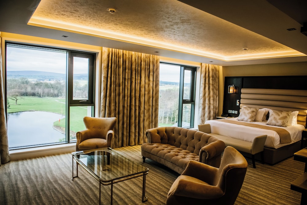 Superior Suite - Photo 3