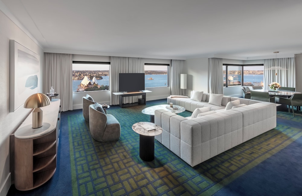 1 King Royal Opera Suite Club Intercontinental Access