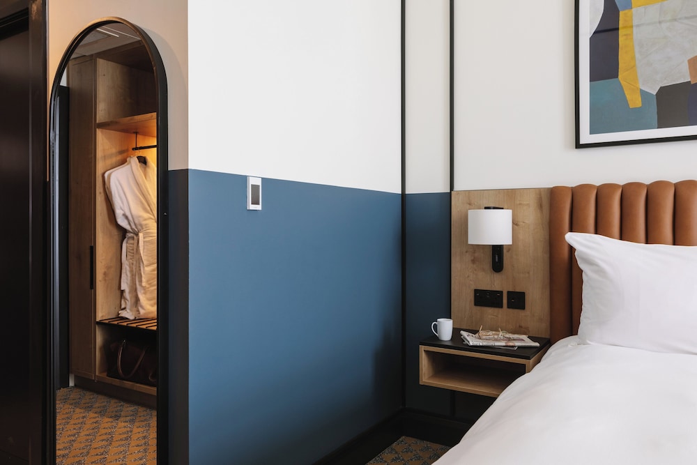 Premium Room, 2 Twin Beds - Photo 27