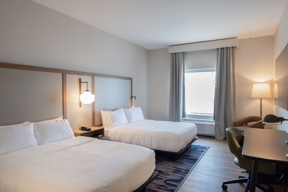 Standard Room, 2 Queen Beds (Mobility Accessible, Tub) photo 3