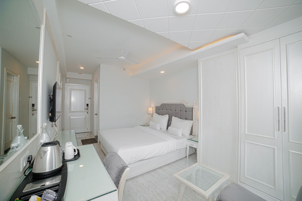 Standard Double Room - Photo 3