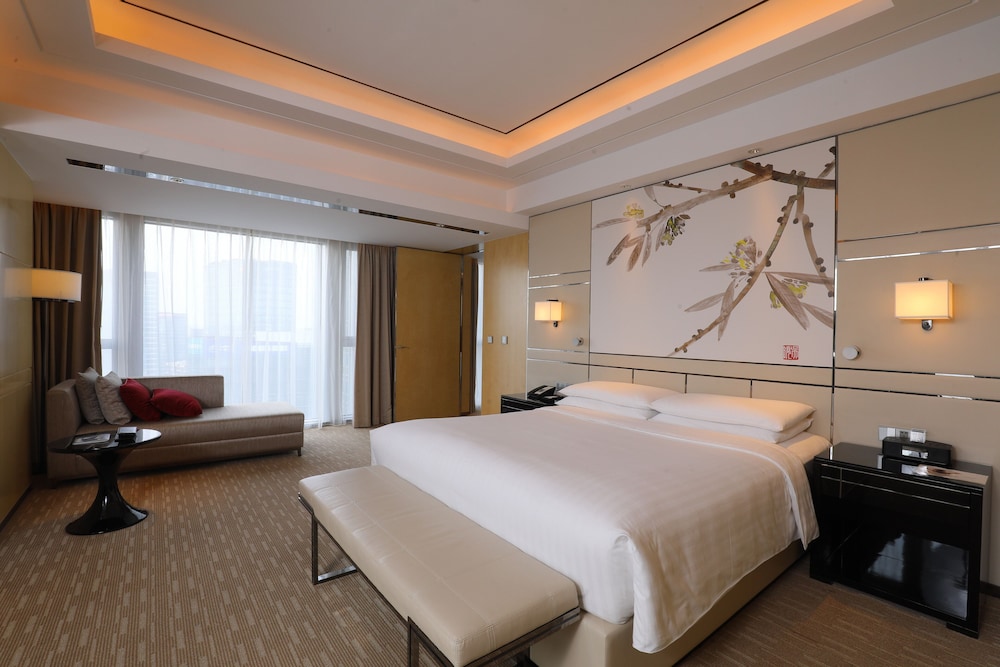Executive Suite, 1 King Bed, Park View photo 3