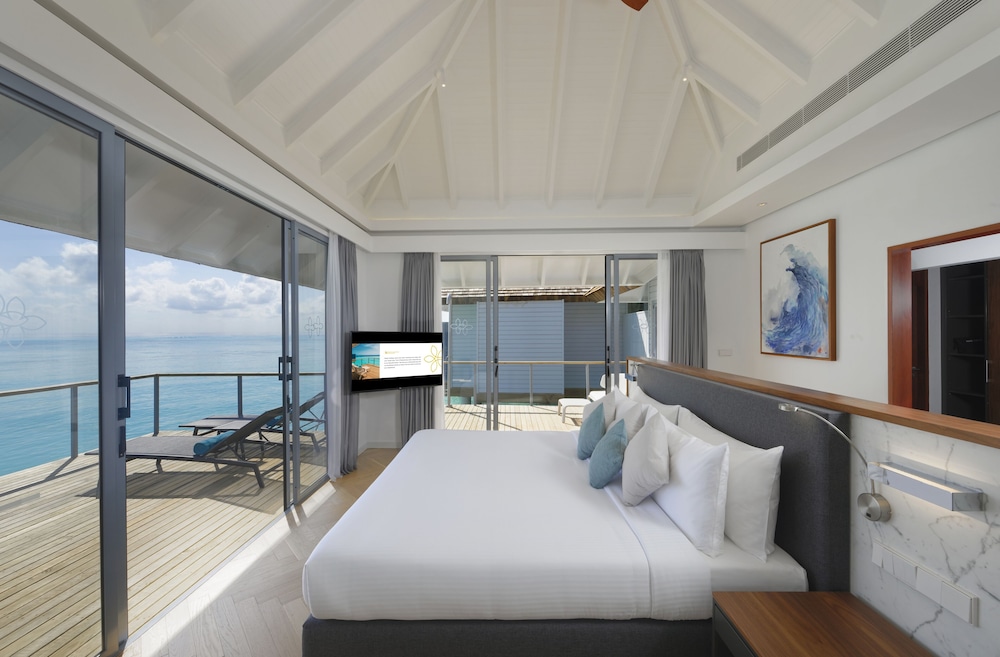 Villa, 1 Bedroom (Over Water) photo 2