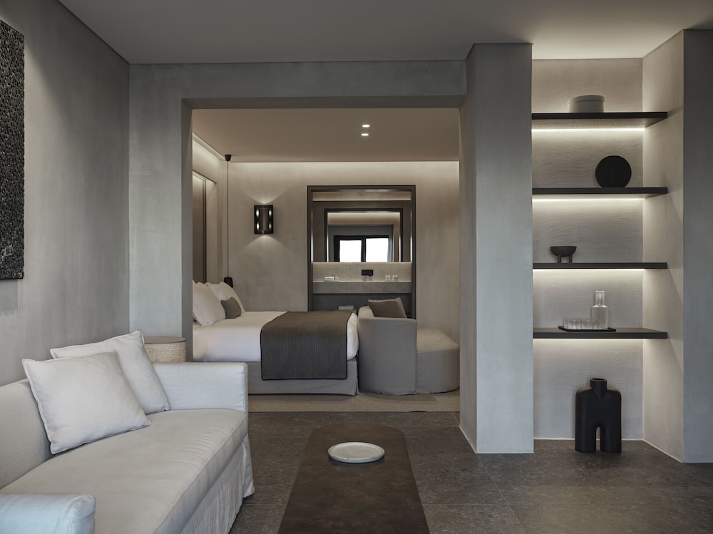 Noima Suite, Private Heated Pool, Sea View - Photo 12