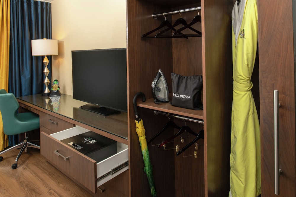 Available room