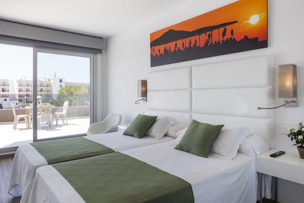 Junior Suite, Partial Sea View (2 Adults) photo 3