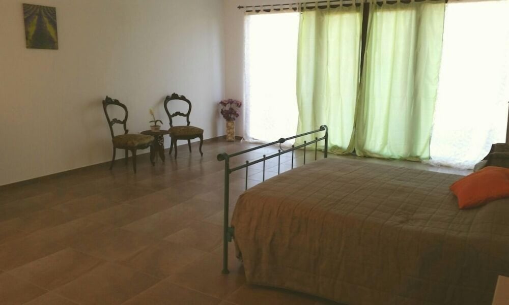 Apartment photo 3