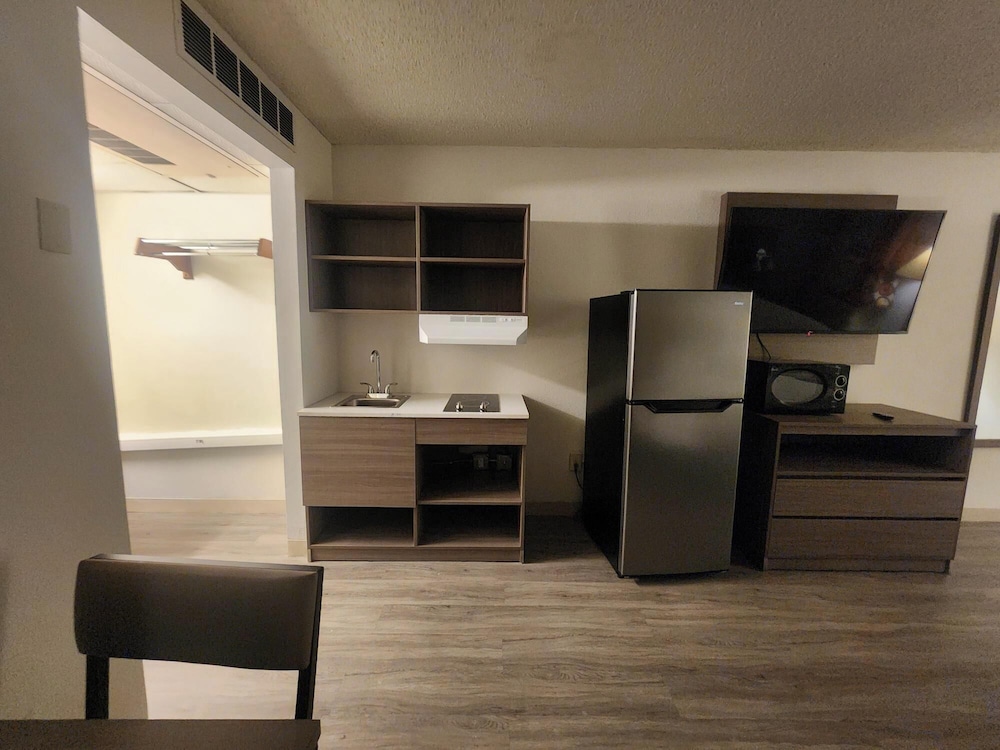 Standard Room photo 2