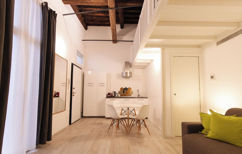 Condo photo 2