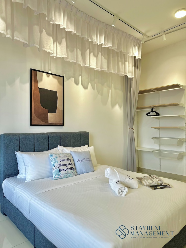 Comfort Apartment, 3 Bedrooms, Non Smoking, City View