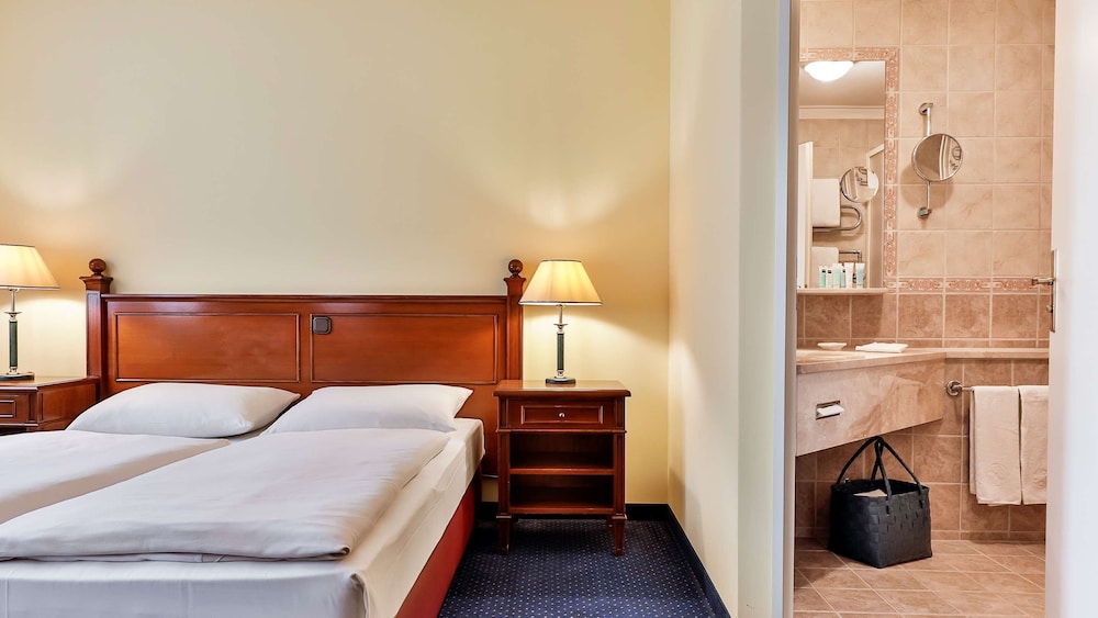 Standard Room with queensize Bed