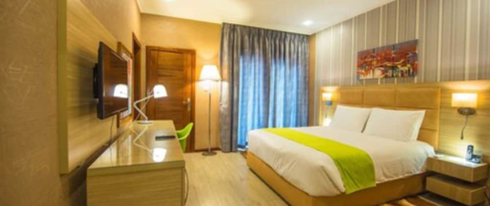 Deluxe Double Room, Balcony photo 1